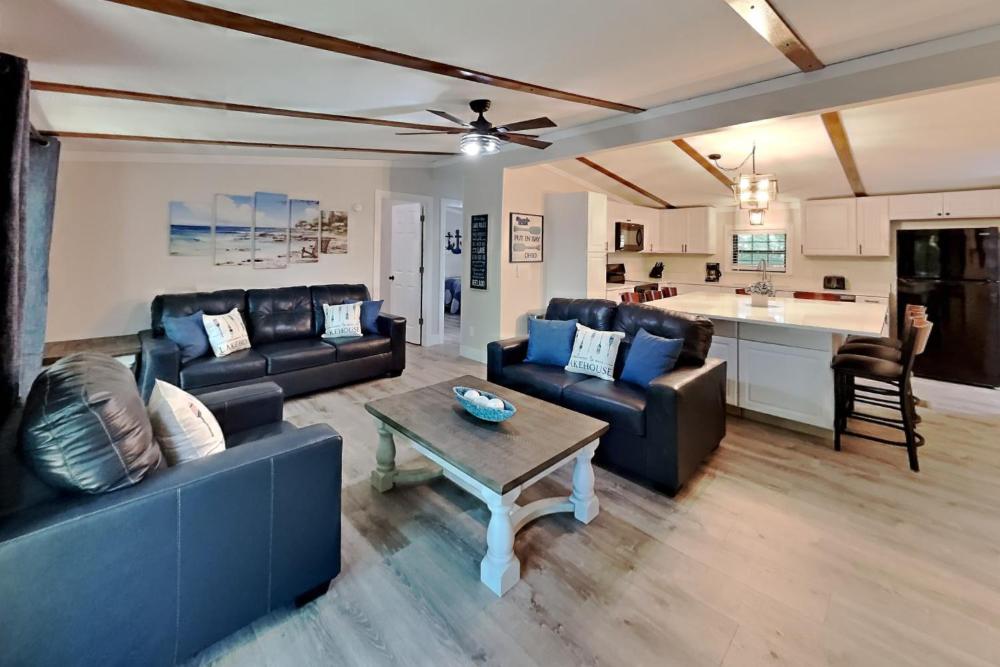 Three-Bedroom House (8 people) interior